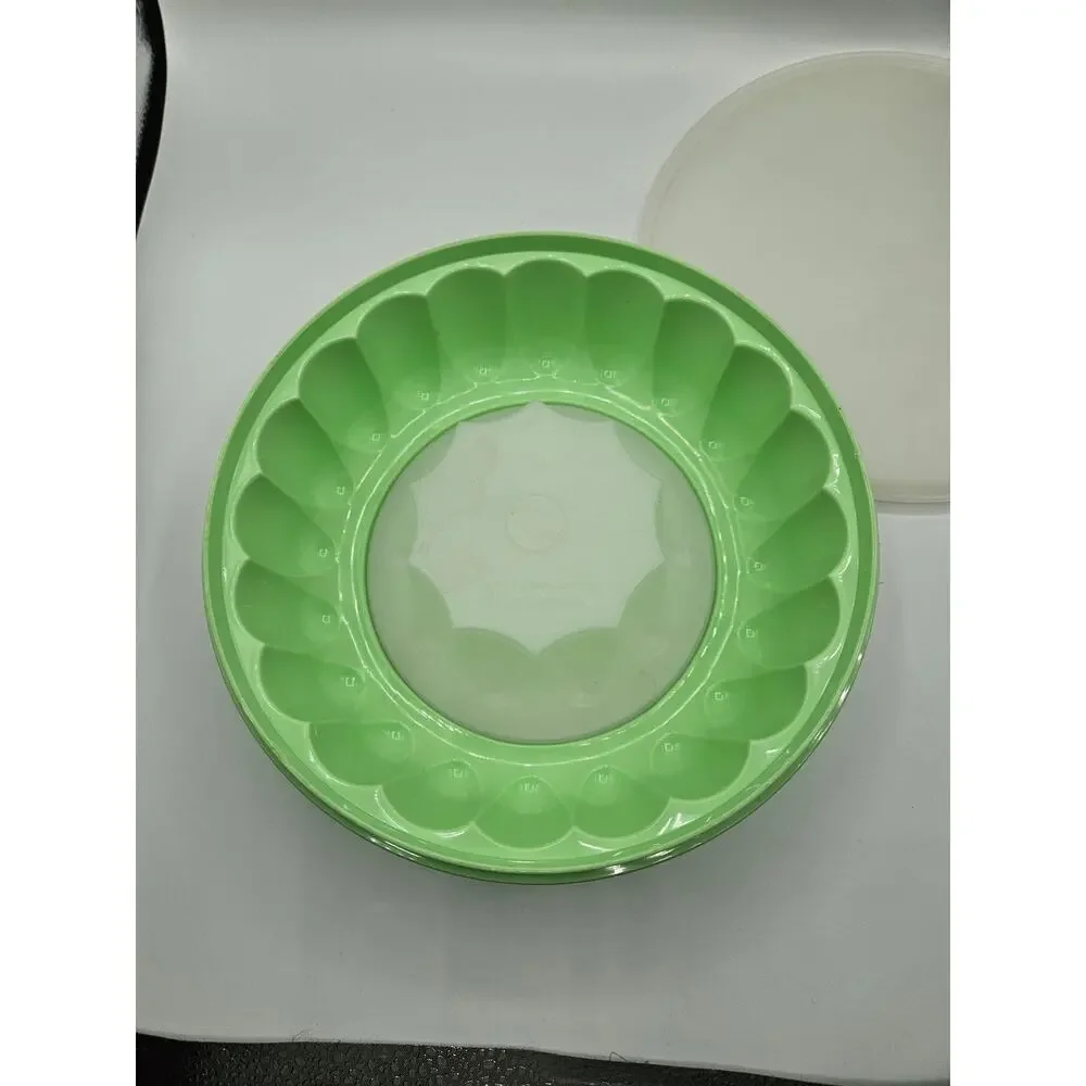 Tupperware vintage piece